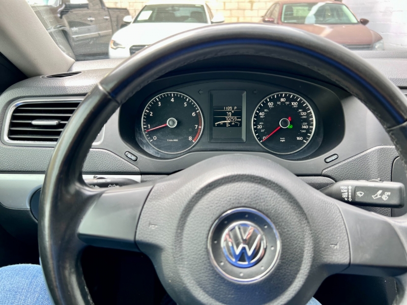 Volkswagen Jetta SE 2013 price $7,995