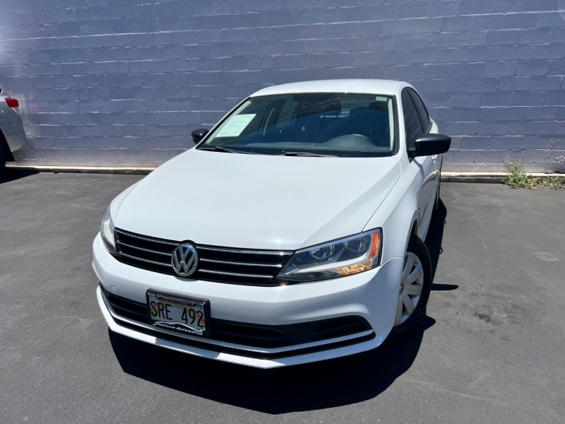 Volkswagen Jetta 2015 price $8,995
