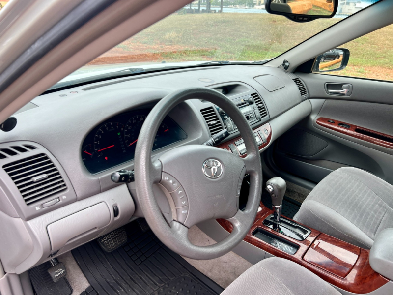 Toyota Camry 2005 price $6,995