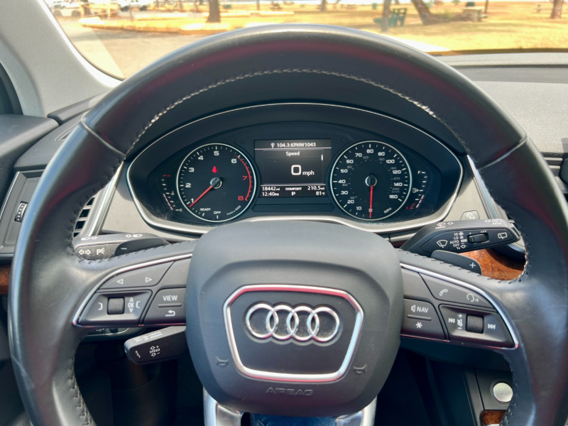 Audi Q5 2018 price $25,995