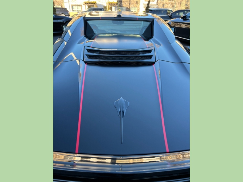 Chevrolet Corvette 2022 price $105,000