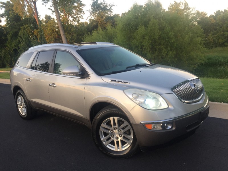 Buick Enclave 2008 price $7,499