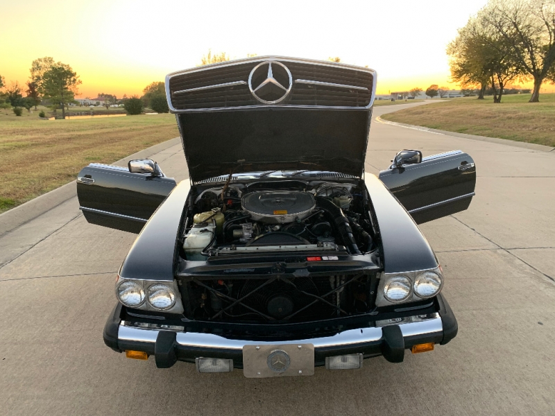 Mercedes-Benz 560 Series 1988 price $13,999
