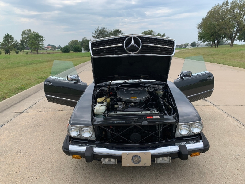 Mercedes-Benz 560 Series 1988 price $13,999