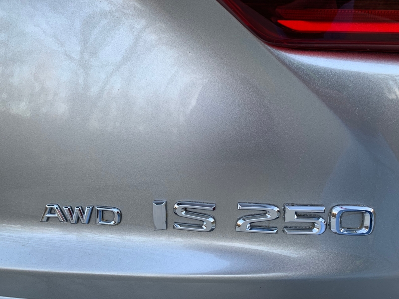 Lexus IS 250 2015 price $19,899
