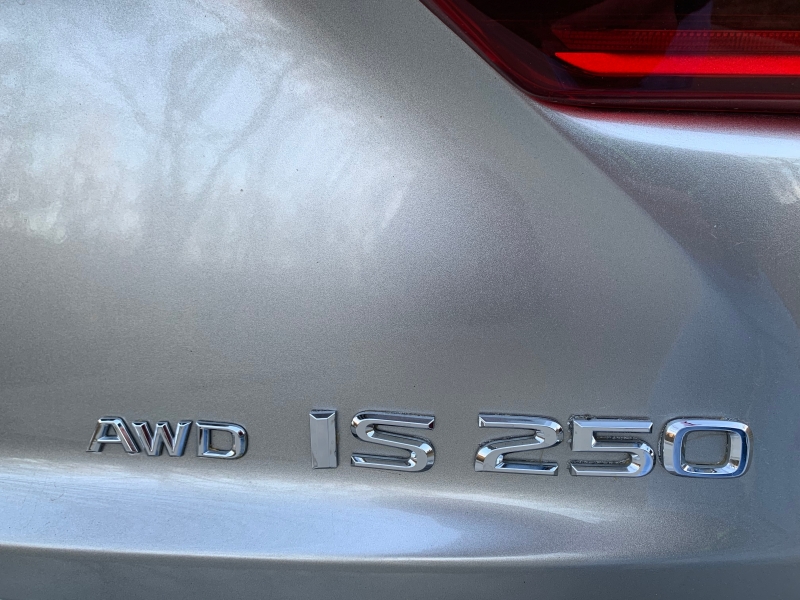 Lexus IS 250 2015 price $19,899
