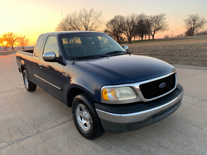 Ford F-150 2002 price $4,499