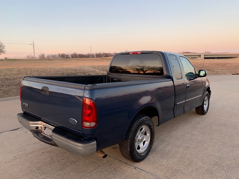 Ford F-150 2002 price $4,499