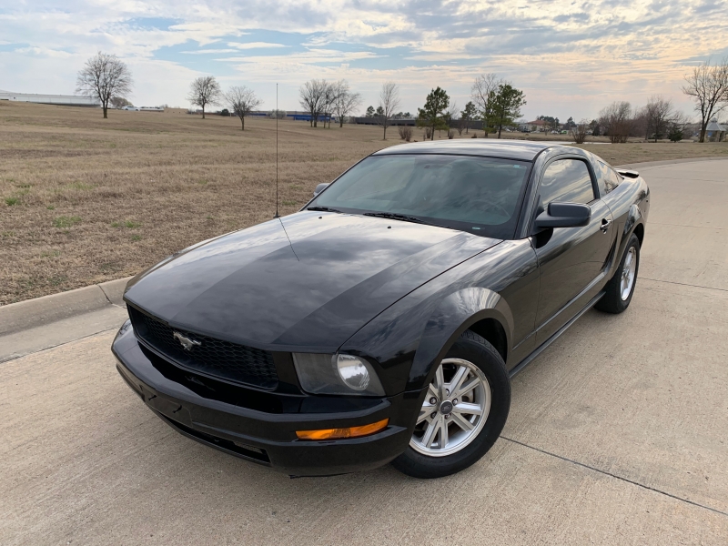 Ford Mustang 2007 price $5,499