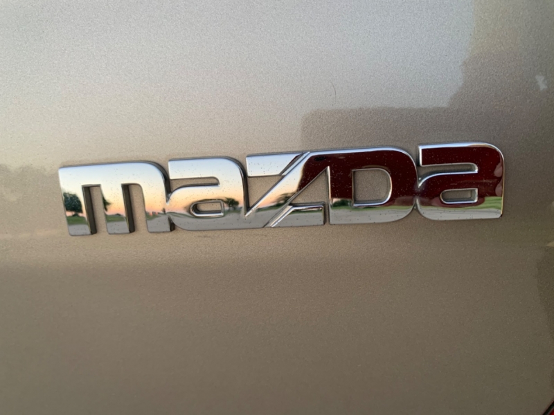 Mazda Protege 2000 price $3,999