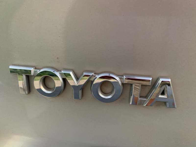 Toyota Sienna 2008 price $5,999