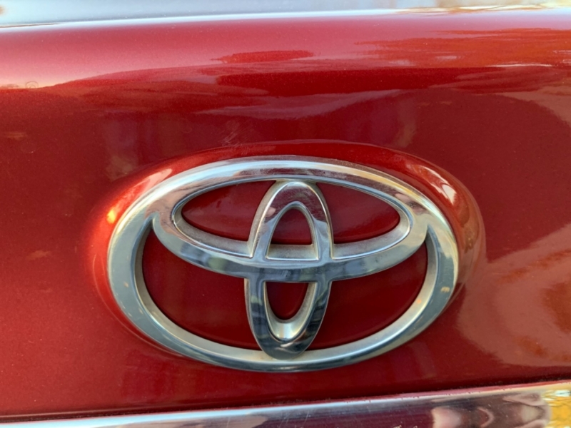 Toyota Camry 2005 price $4,999