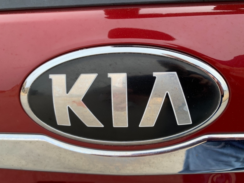 Kia Sedona 2014 price $9,997