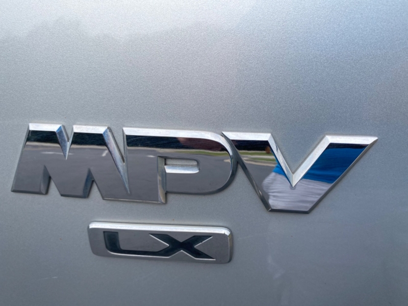 Mazda MPV 2001 price $5,999