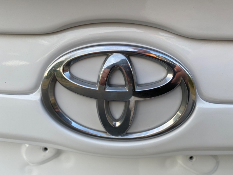 Toyota Camry 2010 price $9,999