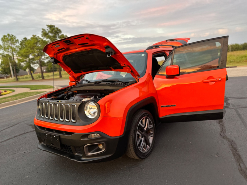 Jeep Renegade 2015 price $10,999