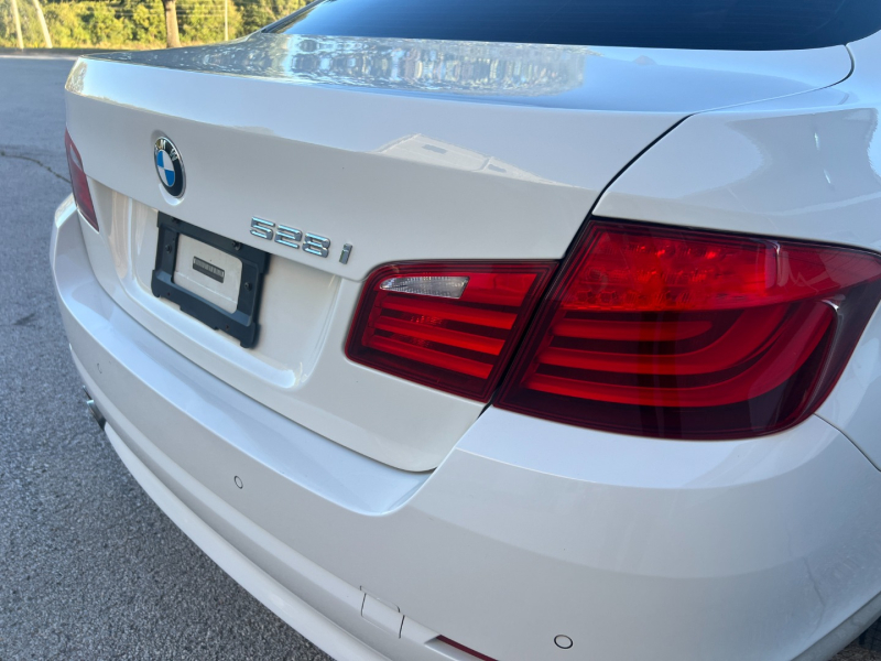 BMW 5-Series 2011 price $8,999 Cash