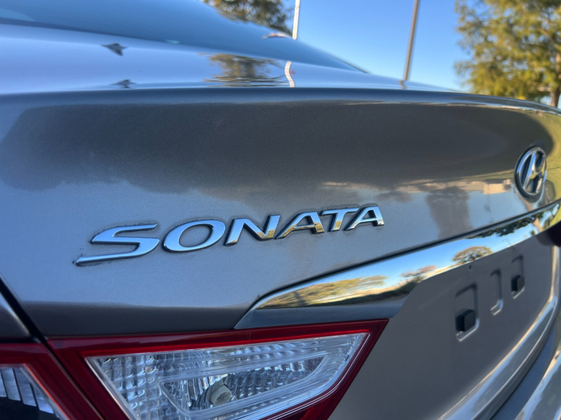 Hyundai Sonata 2014 price $9,999 Cash