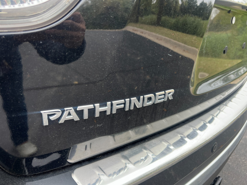 Nissan Pathfinder 2015 price $12,999 Cash