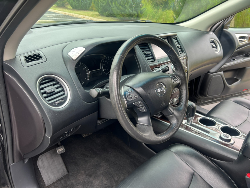 Nissan Pathfinder 2015 price $12,999 Cash
