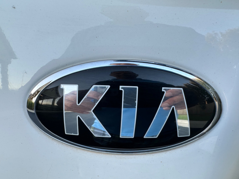 Kia Soul 2016 price $10,999