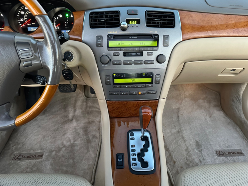 Lexus ES 330 2005 price $5,999