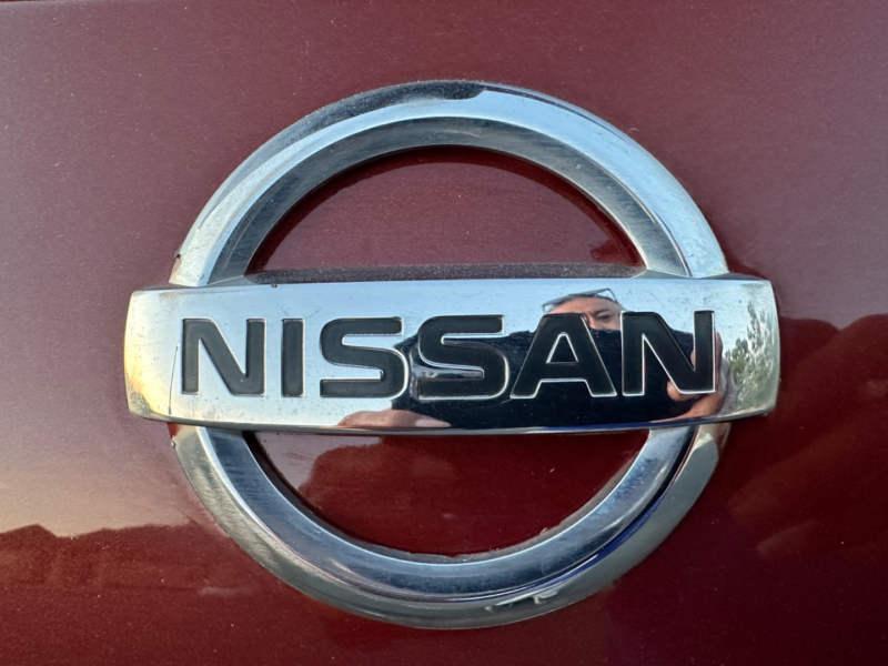Nissan Rogue 2011 price $5,999