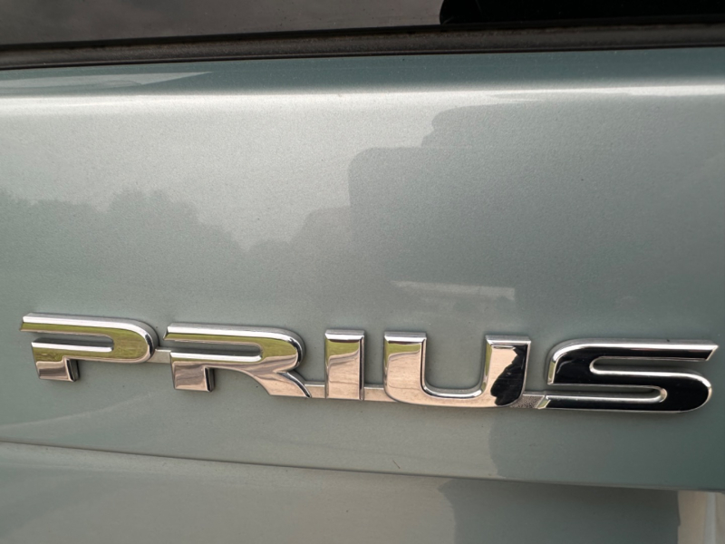 Toyota Prius 2014 price $6,999