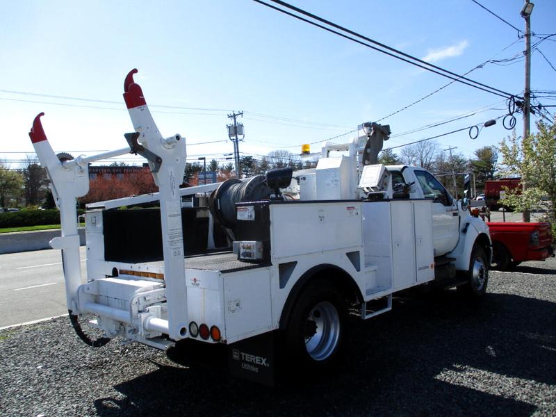 Ford F750 2011 price $28,990