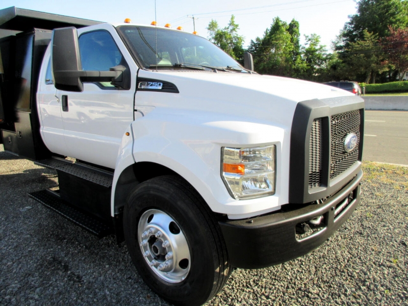 Ford F-750 2016 price $75,990