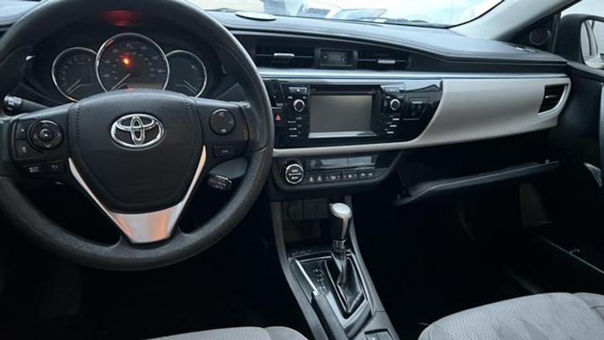 Toyota Corolla 2016 price $9,000