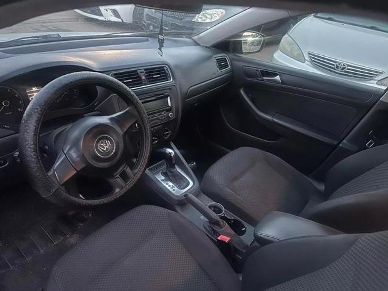Volkswagen Jetta 2014 price $8,000