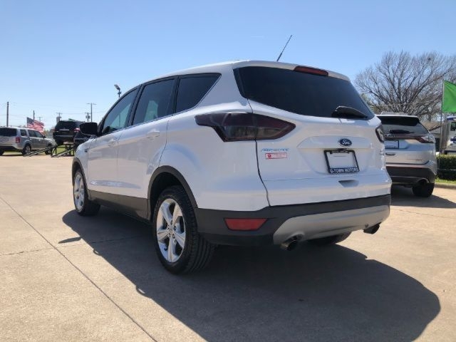 Ford Escape 2016 price Call for Pricing.