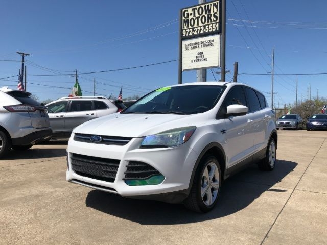Ford Escape 2016 price Call for Pricing.