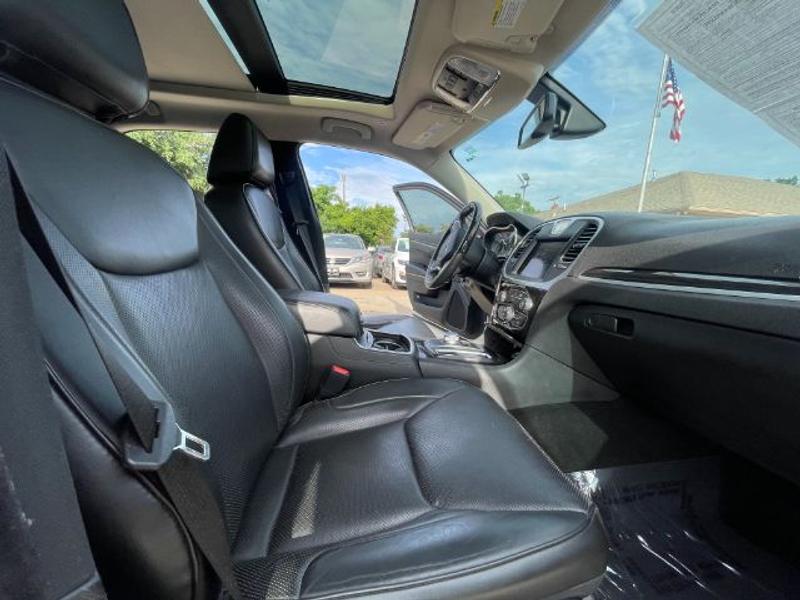 Chrysler 300 2019 price $0