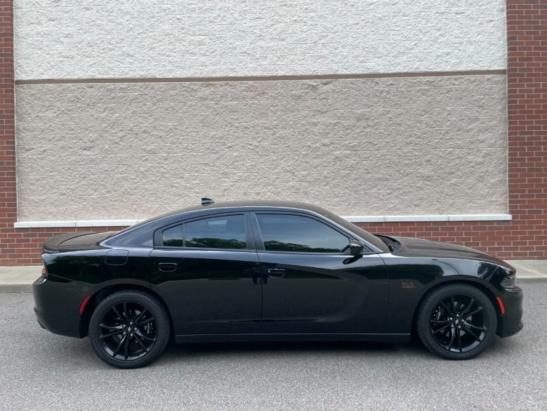 Dodge Charger 2017 price $19,900