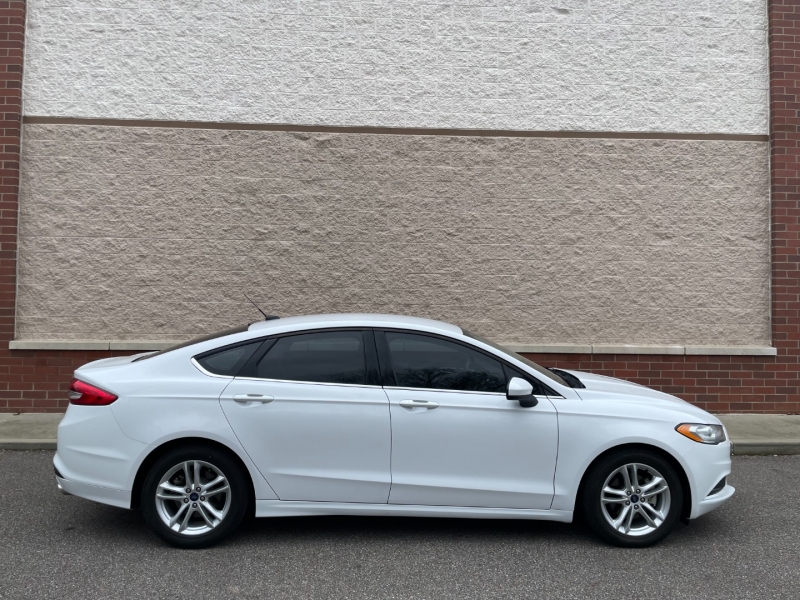 Ford Fusion 2018 price $14,900