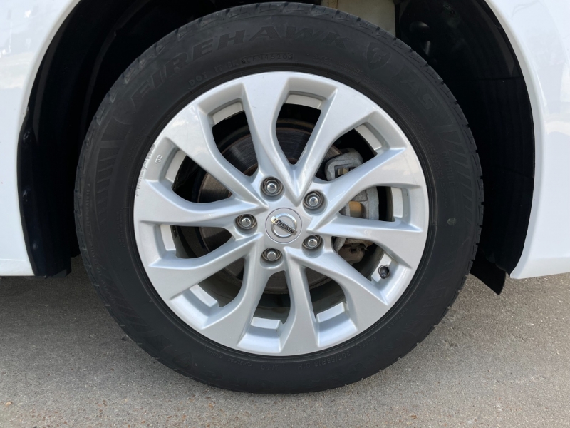 Nissan Sentra 2019 price $14,900
