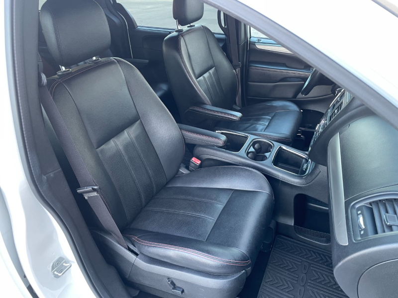 Dodge Grand Caravan 2019 price $17,900