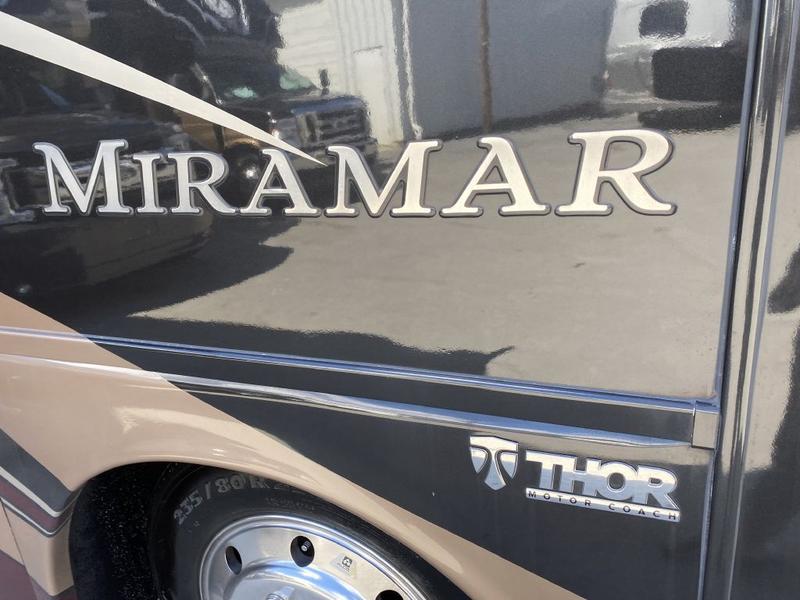 THOR MOTOR COACH MIRAMAR 35.2 2018 price $89,950