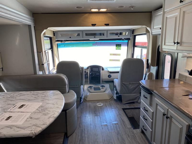 THOR MOTOR COACH OUTLAW 38RE 2015 price $79,999