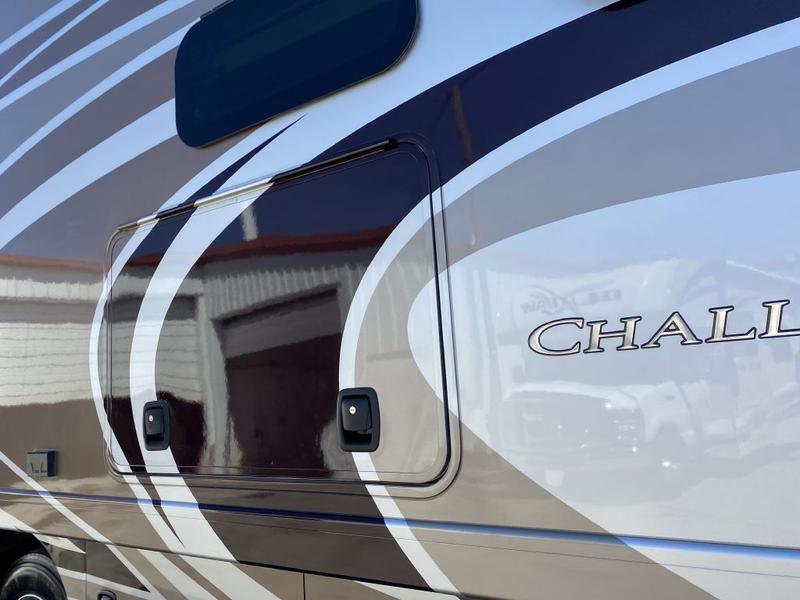 THOR MOTOR COACH CHALLENGER 37YT 2019 price $85,950