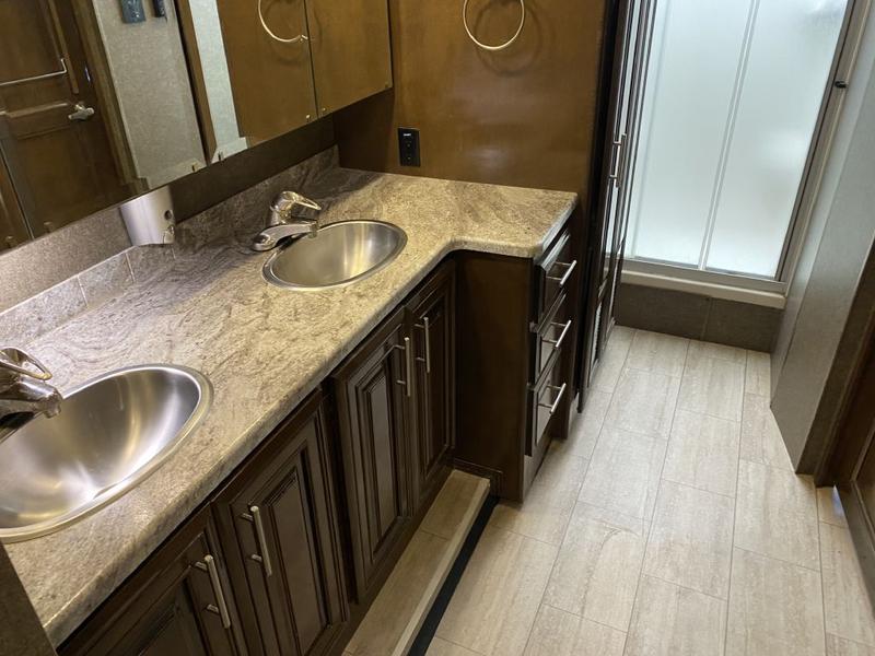 THOR MOTOR COACH CHALLENGER 37YT 2019 price $85,950