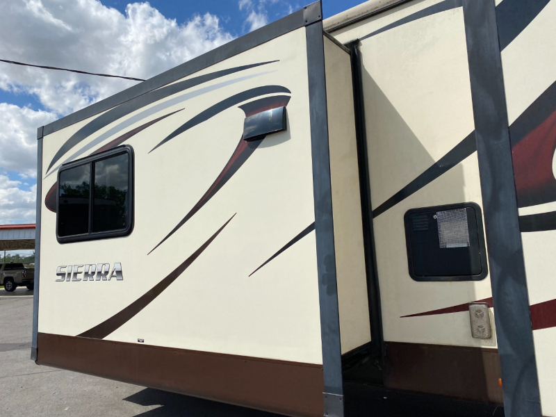 SIERRA BY FR DESTINATION 385 2015 price $25,950