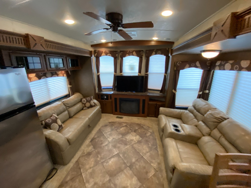 SIERRA BY FR DESTINATION 385 2015 price $25,950