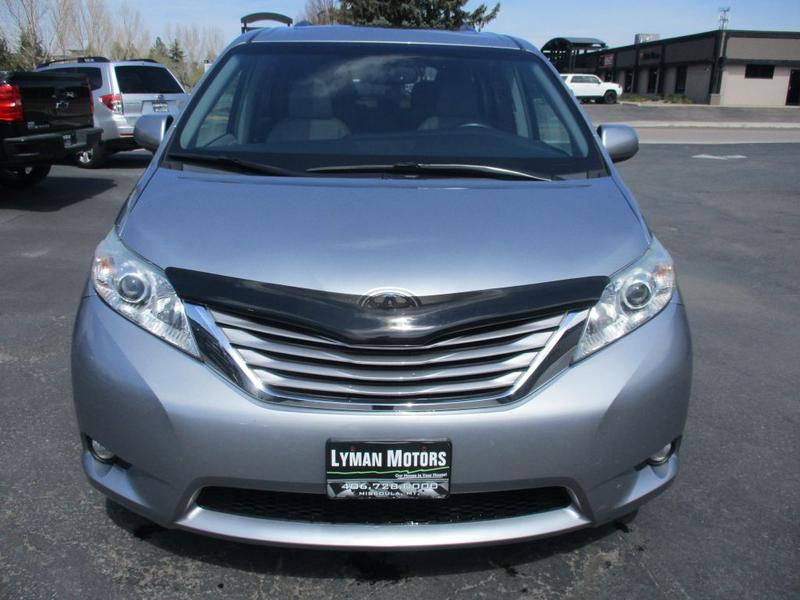TOYOTA SIENNA 2017 price Call for price
