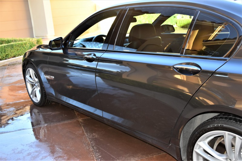 BMW 7-Series 2010 price $19,800