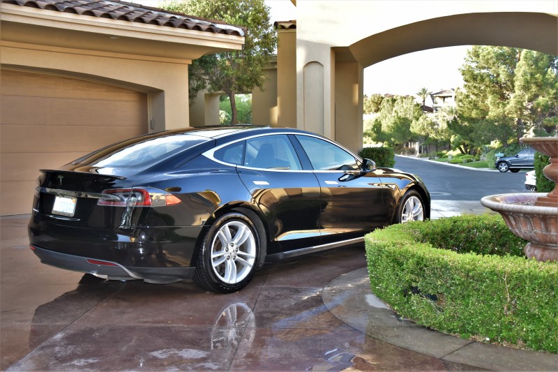 Tesla Model S 2013 price $39,800