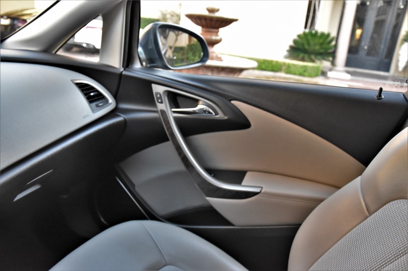 Buick Verano 2013 price $10,800