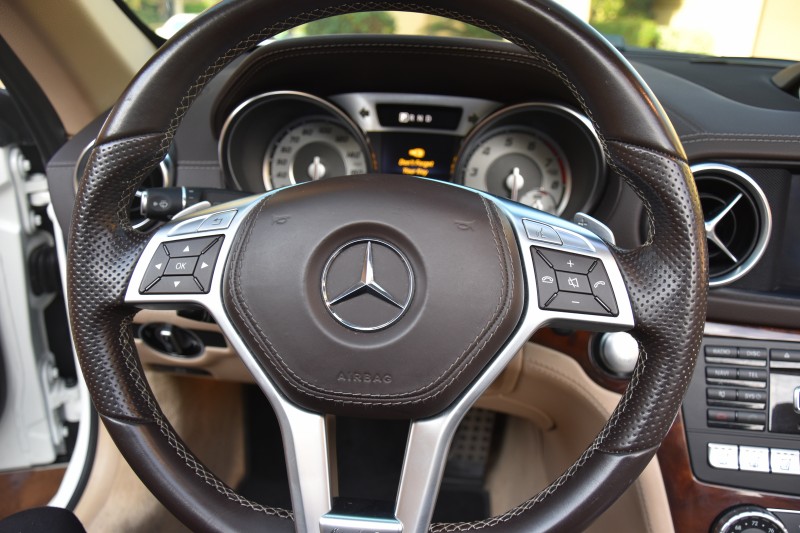 Mercedes-Benz SL400 2016 price $54,800
